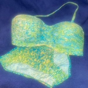 Venus bikini D cup top 10 bottoms